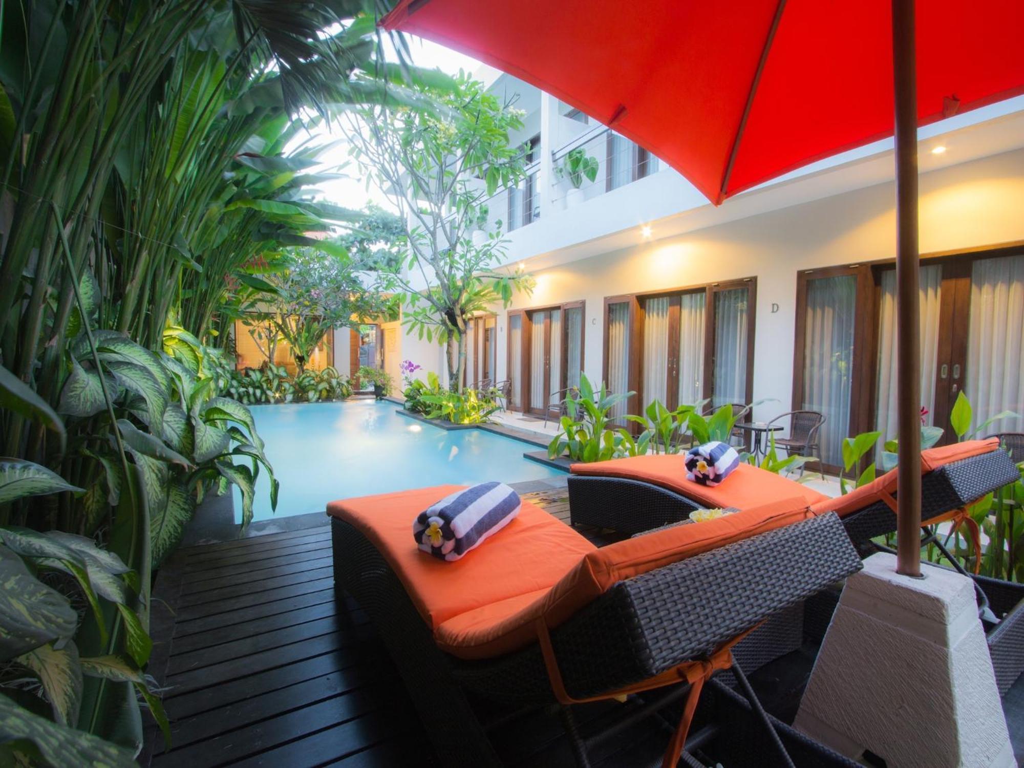 होटल The Pavilion Kuta 3*