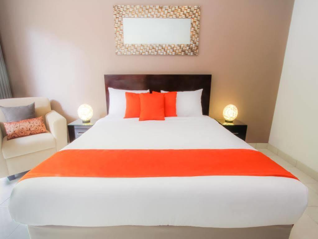 होटल The Pavilion Kuta 3*